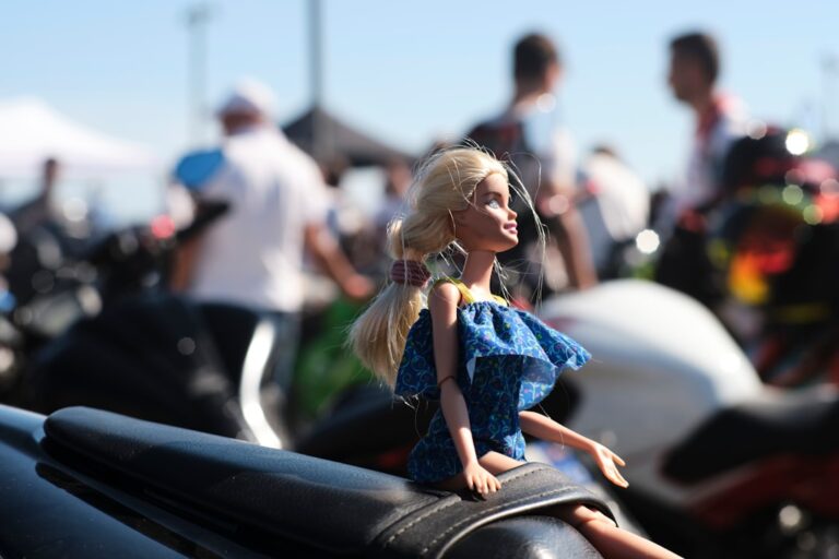 Top 10 Must-Have Toys That Spark Creativity and Imagination